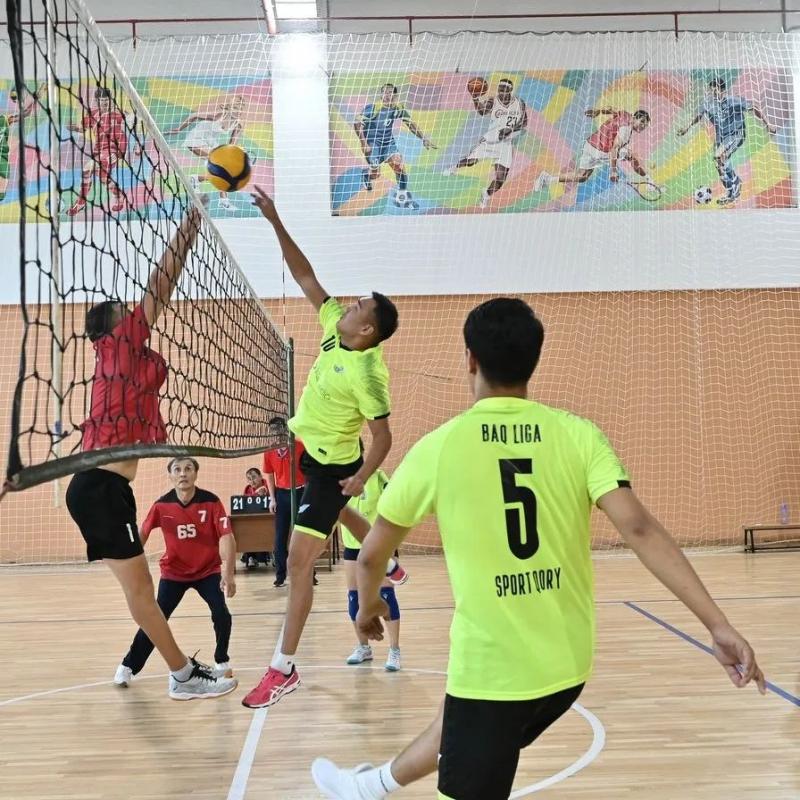 В столице прошел турнир по волейболу между командами СМИ и ҚТЖ