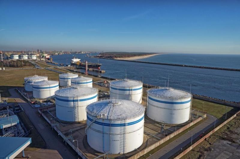 Казахстан продолжает переговоры с Азербайджаном по транспортировке нефти 