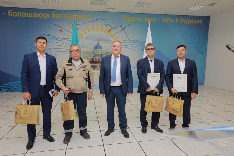 Сотрудники АНПЗ удостоились государственных наград 