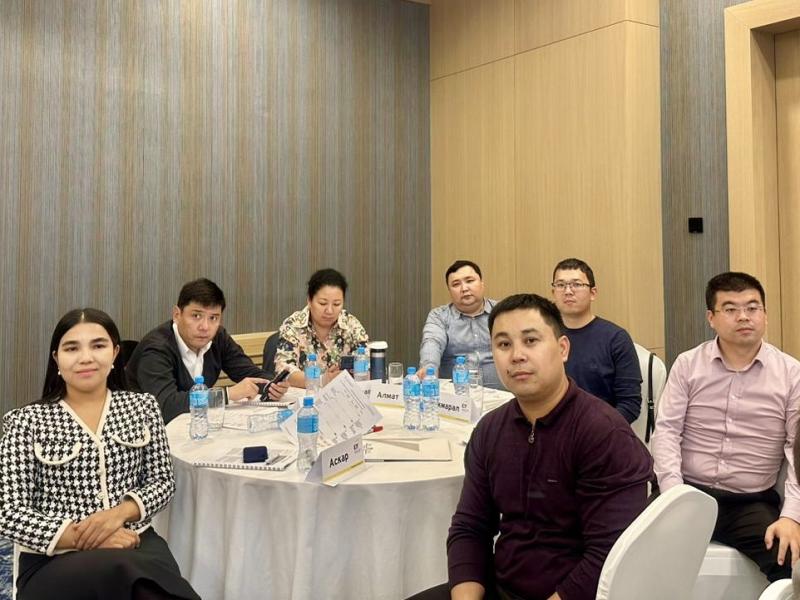 ҚБМ экономистері жеке және командалық дағдыларын дамытты