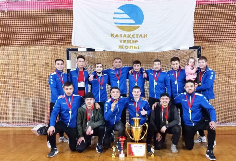Сборная команда железнодорожников «Локомотив»: чемпионы с многолетним стажем