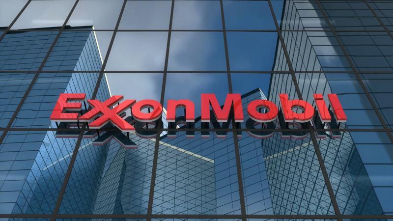 ExxonMobil увеличила программу выкупа акций до 50 млрд. долларов до 2024 года
