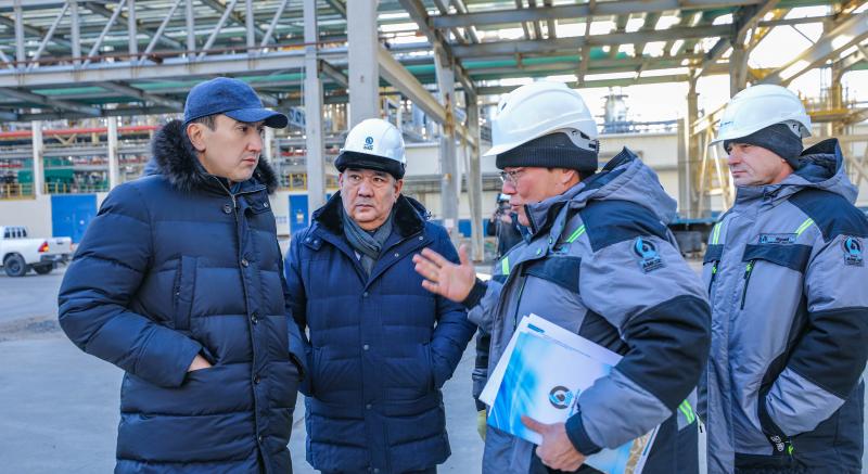 Мирзагалиев раскритиковал руководство АНПЗ за затянувшийся ремонт