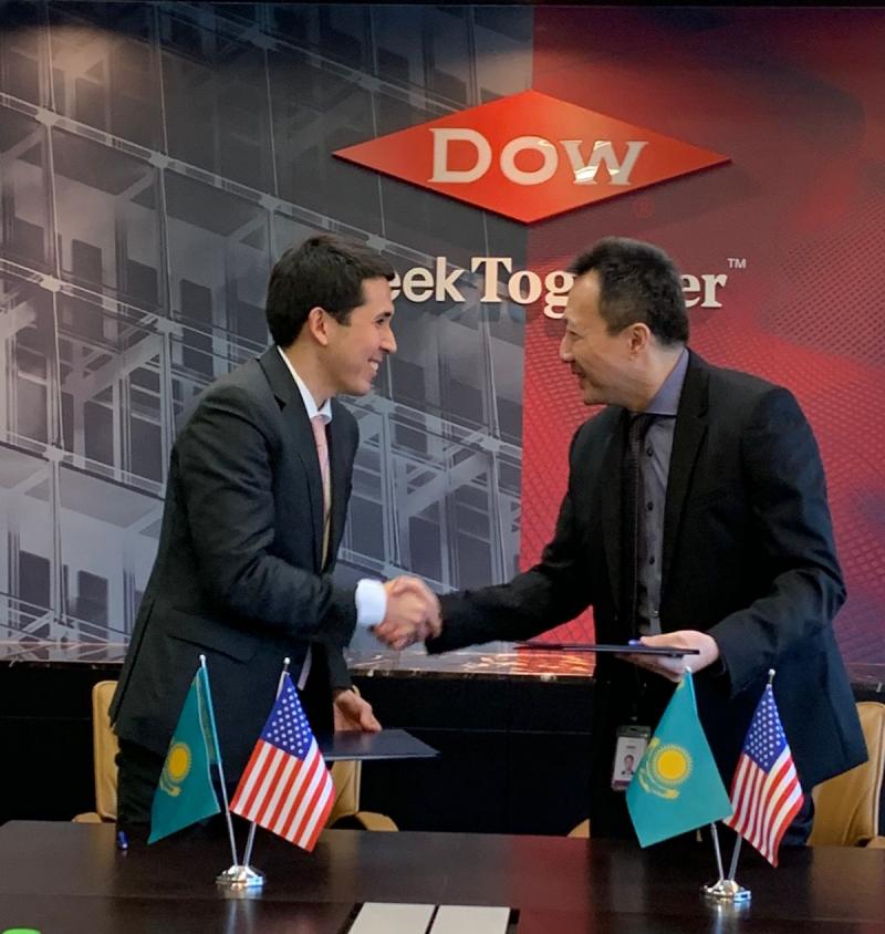 Univation Technologies передает Казахстану технологию производства полиэтилена