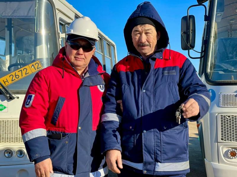 В автопарк Каражанбаса поступило 16 единиц новой спецтехники