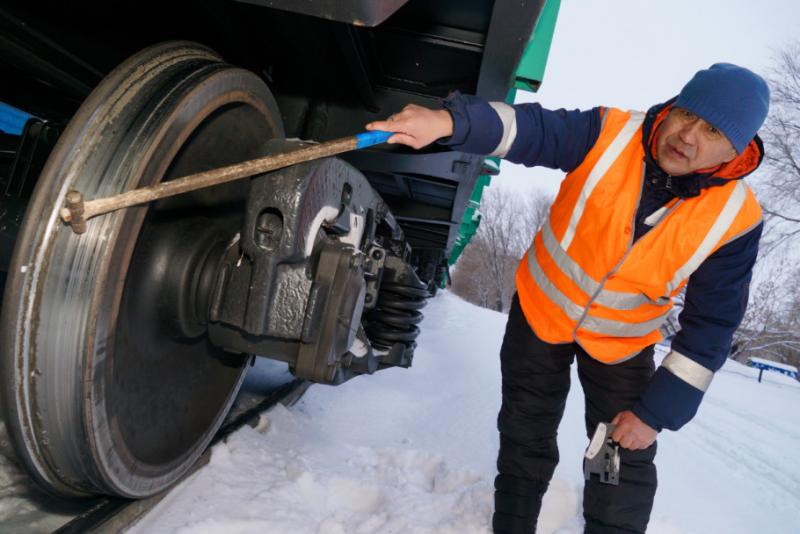 Премии за выявленные неисправности вагонов получат осмотрщики Павлодара