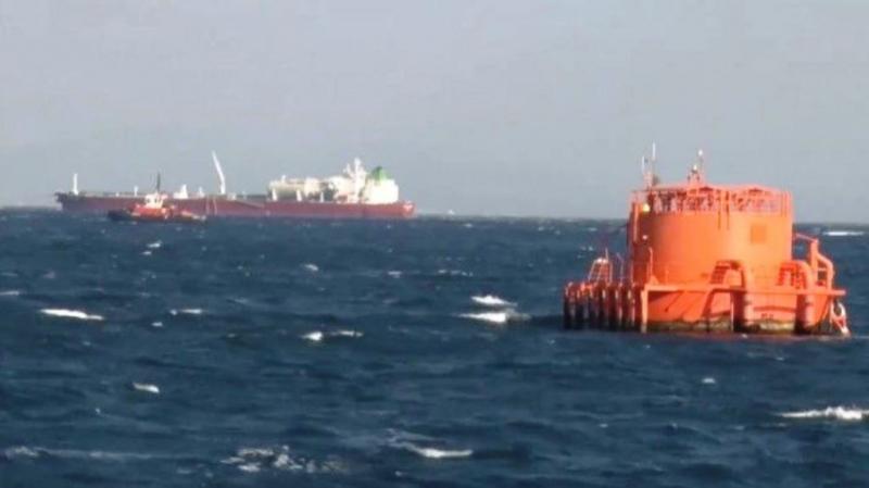КТК приостановил отгрузку нефти на морском терминале из-за шторма