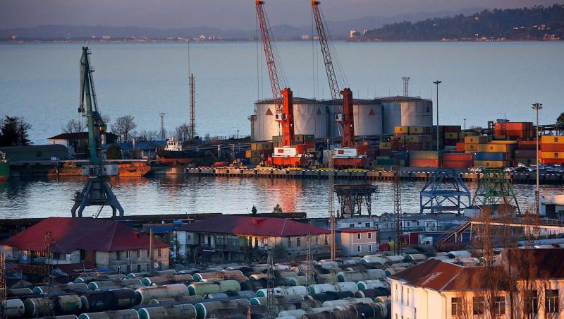 Казахстан планирует увеличить экспорт нефти через Грузию (видео)