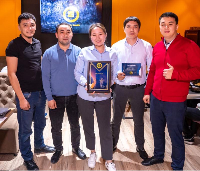 ALES QUIZ! Молодые работники провели интеллектуальную игру