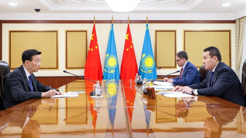 Китай заинтересован в выходе казахстанских компаний на рынок КНР 