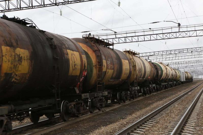 7 тысяч тонн нефти отгрузят через порт Актау на экспорт