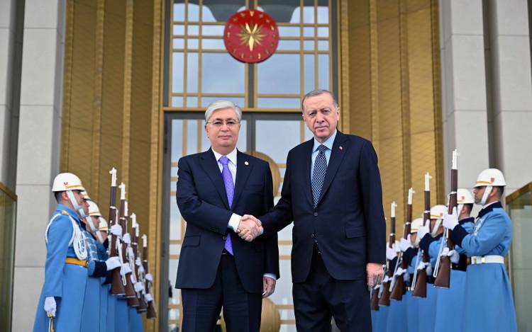 Мемлекет басшысы Түркия президенті Режеп Тайип Ердоғанмен кездесті