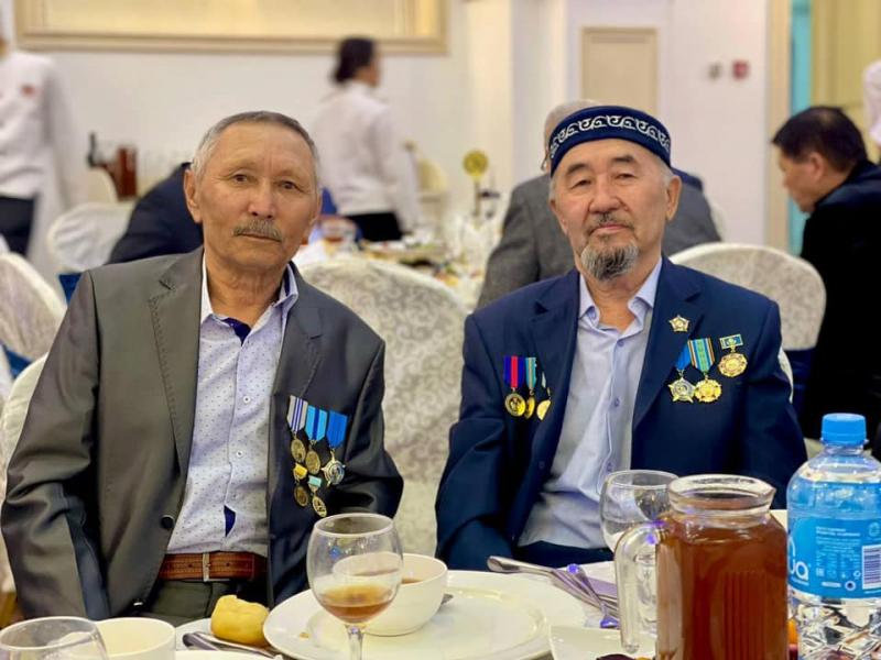 Қаражанбастықтар ардагерлерін құрметке бөледі