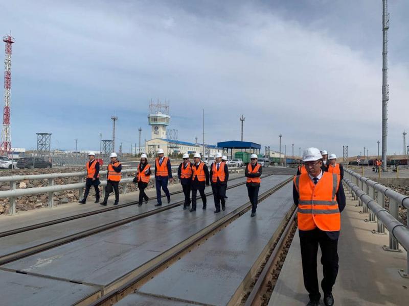 Қытайлық порт өкілдері Құрық портының қызметімен танысты