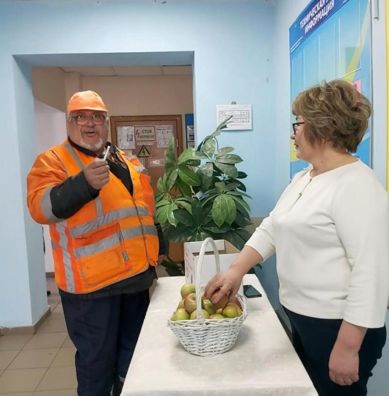 Акцию "Никотин на витамин" провели железнодорожники в Павлодаре
