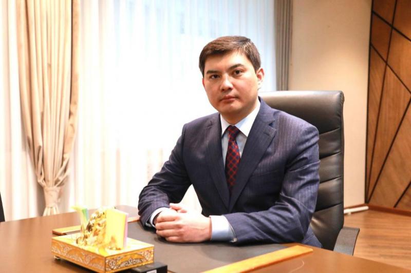 Аким Атырау раскрыл размер своей зарплаты