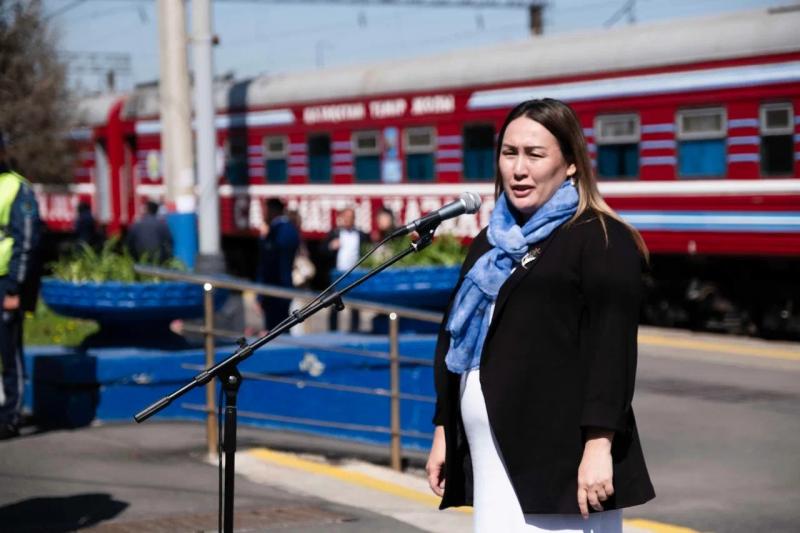 Медицинский поезд отправился в путь:  бесплатная помощь - в отдаленные районы страны