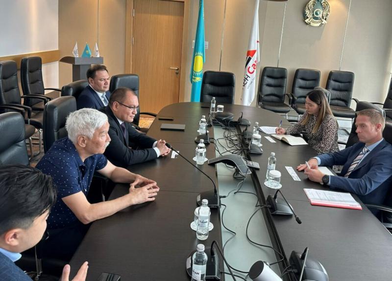 Глава «Тау-Кен Самрук» встретился с директором Центра разведки критических минералов Великобритании (CMIC)