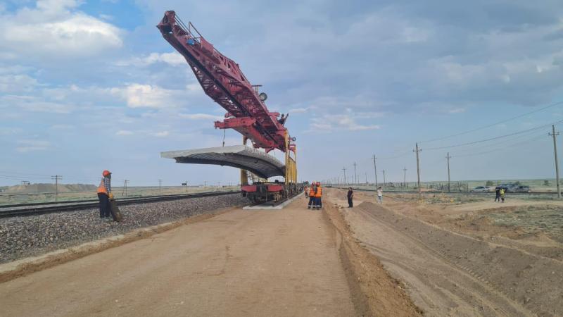 Достық – Мойынты телімінде екінші жолдың бірінші рельстері төселді