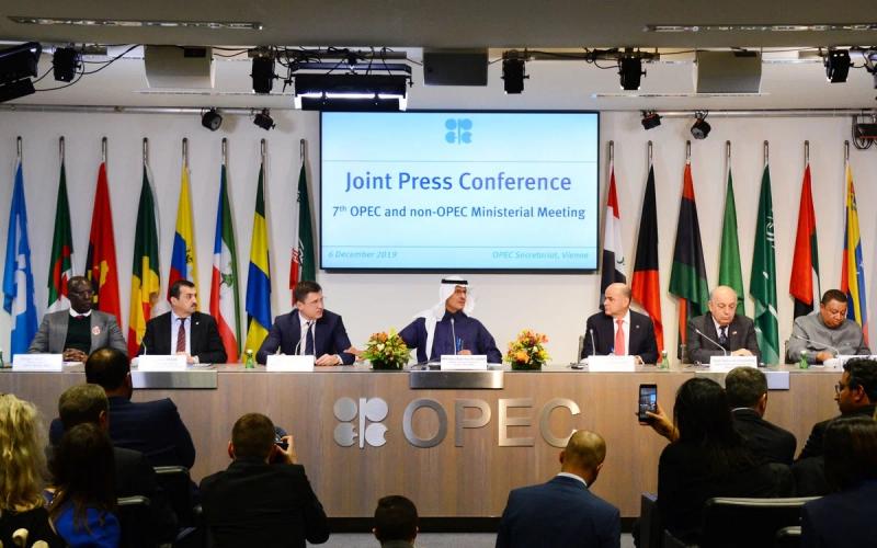 ОПЕК+ : Казахстан продлит добровольное сокращение добычи нефти