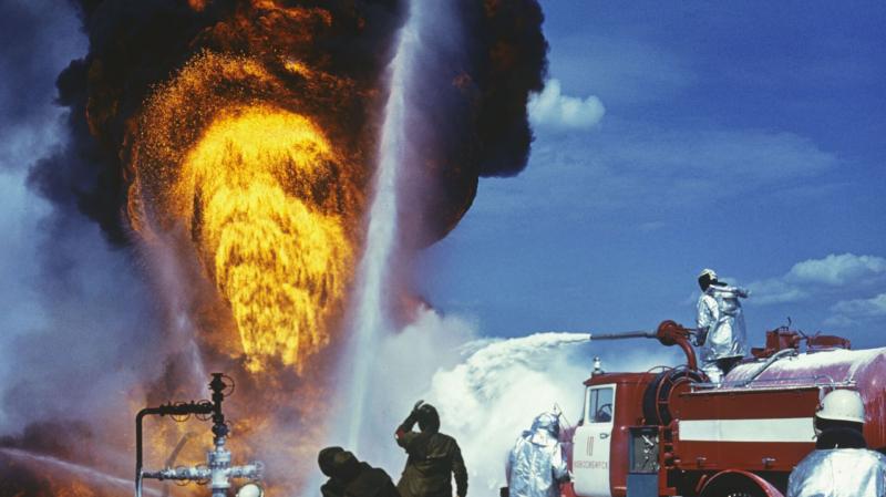 Газовая скважина горит в Мангистау (видео)