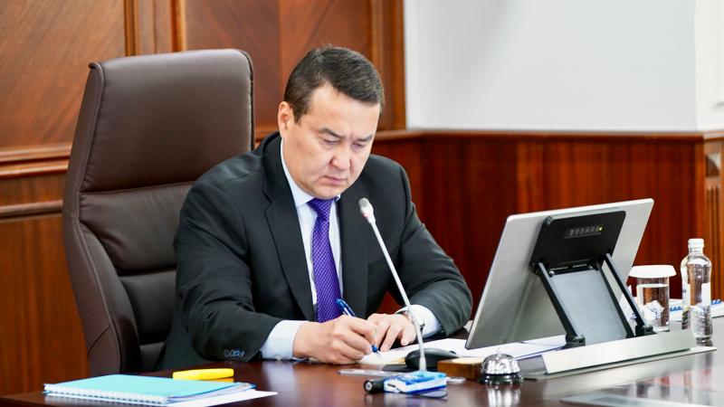 Алихан Смаилов недоволен темпами подготовки к отопительному сезону