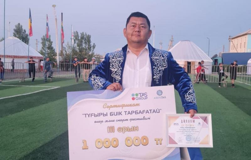 Айтыскер-нефтяник празднует победу