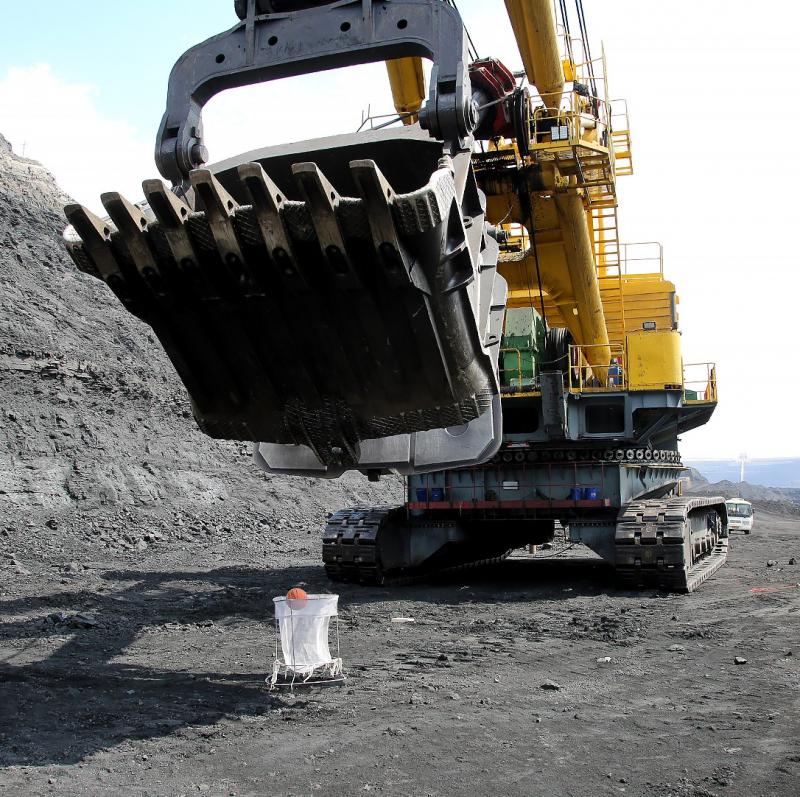 Богатырь: соревнуются экскаваторщики