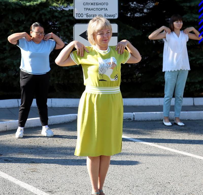 Богатырь Комир: утро начинается не кофе