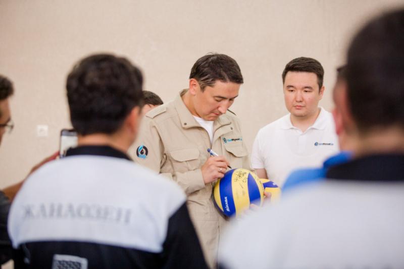 Мағзұм Мырзағалиев Жаңаөзен паралимпиадашыларымен пікірлесті