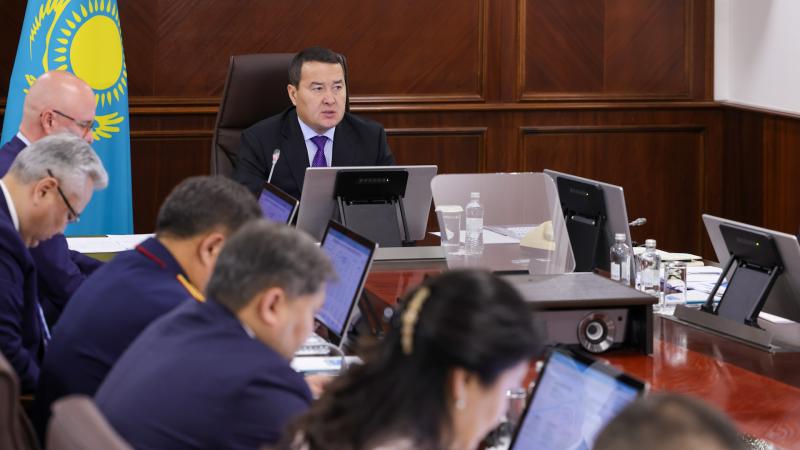 Алихан Смаилов: «Казахстанцы без хлеба не останутся»