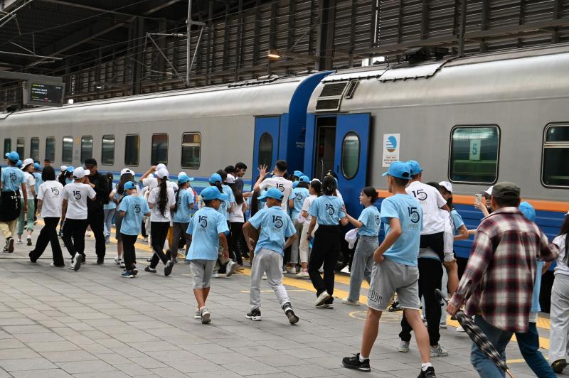 25% скидки на проезд в пригородных поездах КТЖ для молодёжи