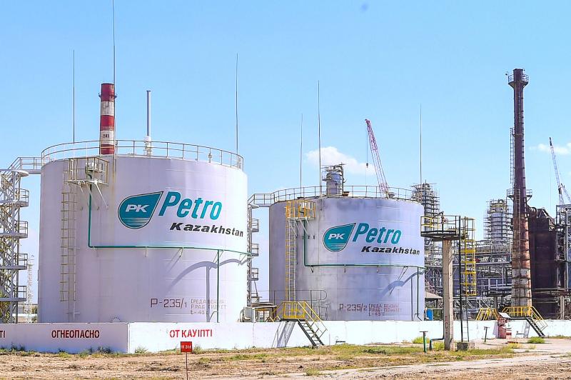 Шымкентский завод возобновил производство бензина АИ-95