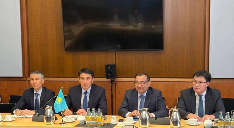 Глава КМГ посетил НПЗ Raffinerie в Германии 