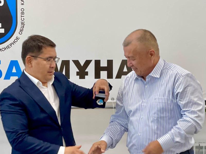 Каражанбас чествует нефтяников