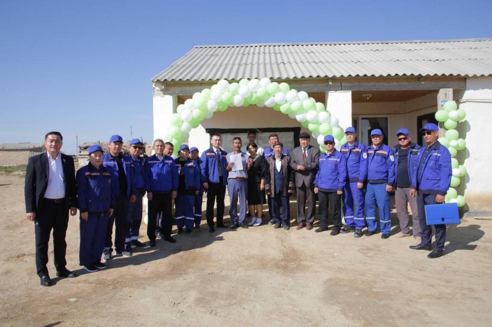 Фото Ембі Мұнайшысы