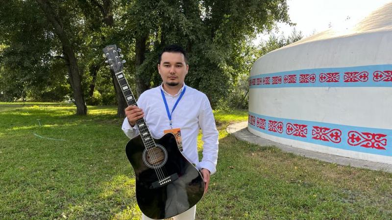 Бард әншілер байқауында атыраулық теміржолшы жүлделі болды