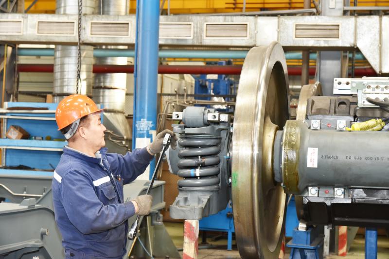 Қазтеміртранс 5 мыңнан астам жартылай вагонды жөндеді