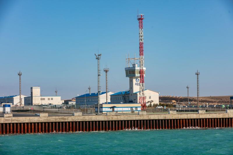 Около 1,5 млн тонн груза перевалено через порт Курык