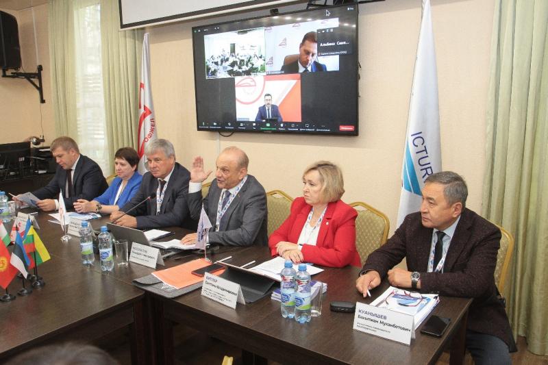 Қазкөліккәсіп» ҚБ өкілдері Екатеринбургтегі семинар-кеңеске қатысты