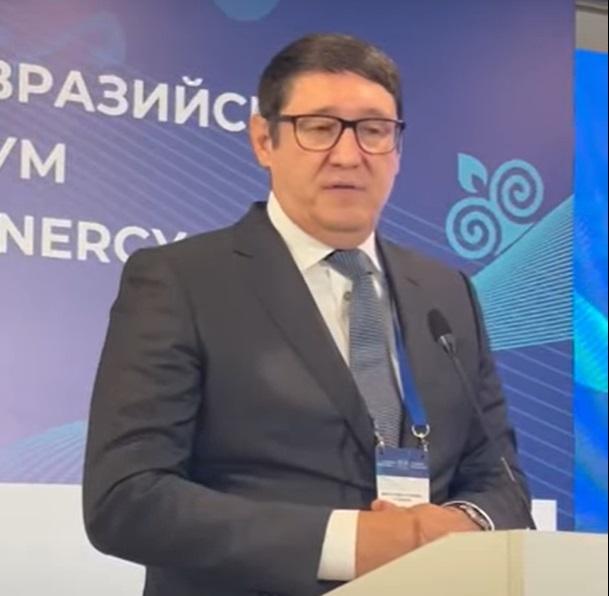 Помимо «большой» АЭС, в Казахстане могут построить малую