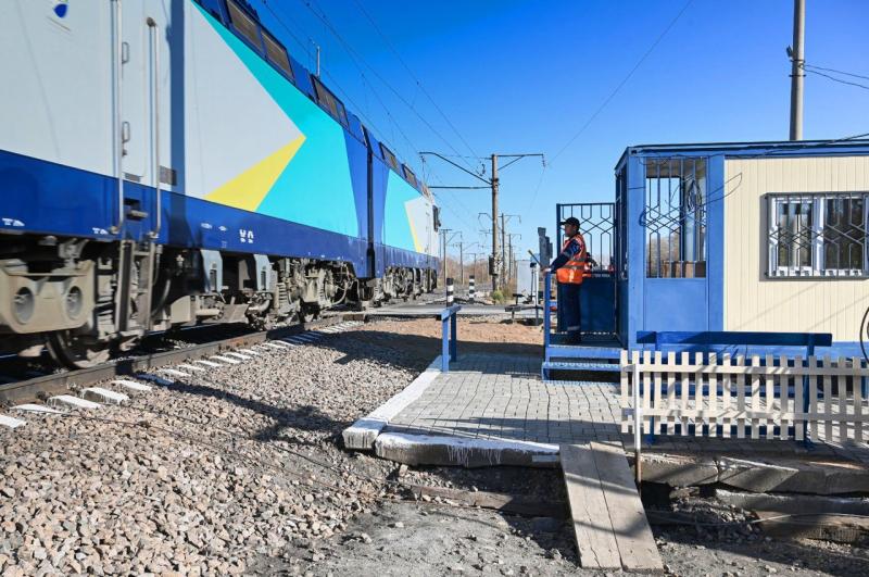 Новый переезд сократил расстояние между поселком Нурлы и столицей