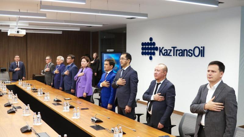 Торжественное собрание в честь Дня Республики состоялось в КазТрансОйл