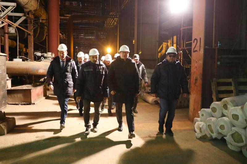 Министр энергетики А. Саткалиев ознакомился с работами по запуску ТЭЦ-3 в Астане
