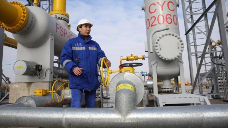 Алмасадам Саткалиев: Казахстан сможет получать газ из РФ в случае дефицита