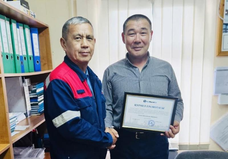 Марапат мұнайшы мерейін асқақтатады