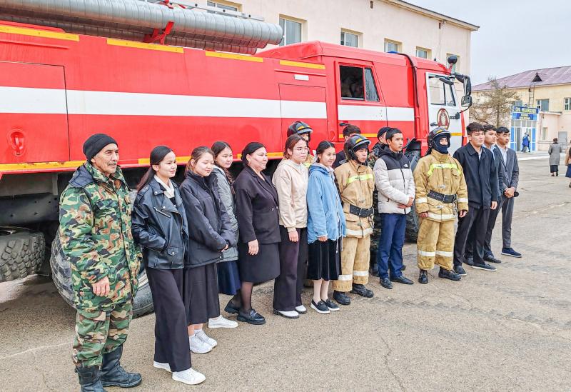 ММГ мамандары Мұнайшы ауылының мектебінде ашық есік күнін өткізді