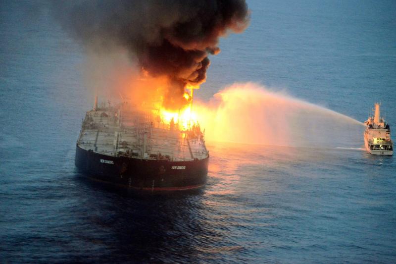 Крупнейшие судоходные нефтетранспортные компании останавливают перевозки по Красному морю 
