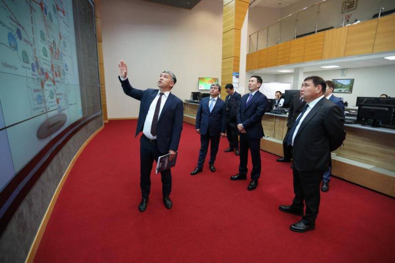 Нурлан Жакупов посетил Национальный диспетчерский центр АО KEGOC