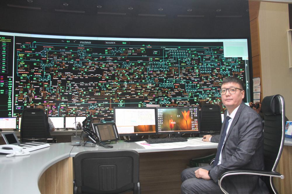 Заместитель начальника диспетчерской службы НДЦ СО Руслан Ерденбаев , фото SK NEWS, Алексей Банцикин